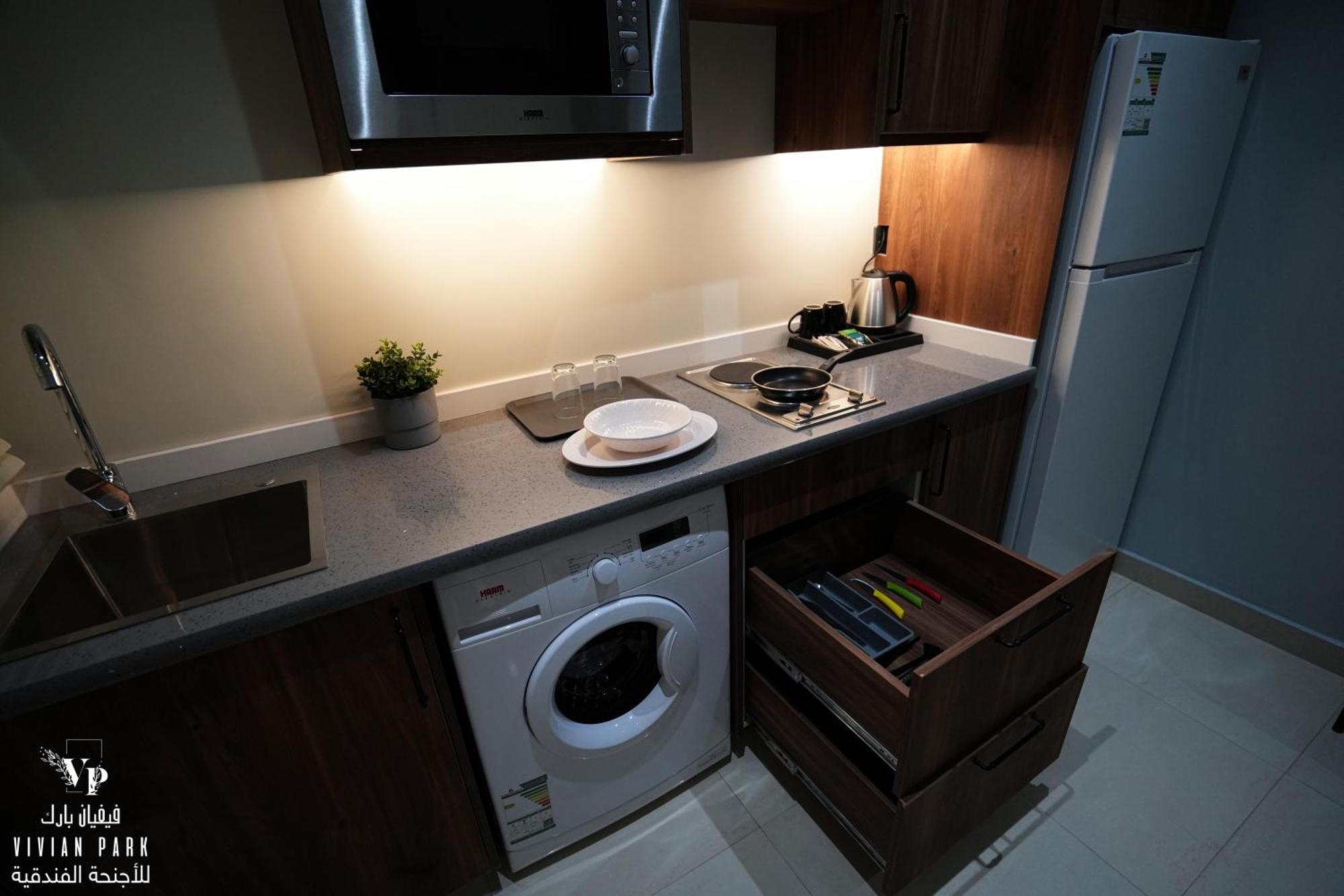 Vivian Park Al-Aziziya Aparthotel Riyadh Ngoại thất bức ảnh